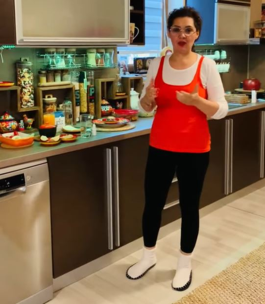 Minodora, mărturii cutremurătoare despre durerile avute înainte de operația la colon: “Țipam prin casă, îmi venea să mușc din pereți”
