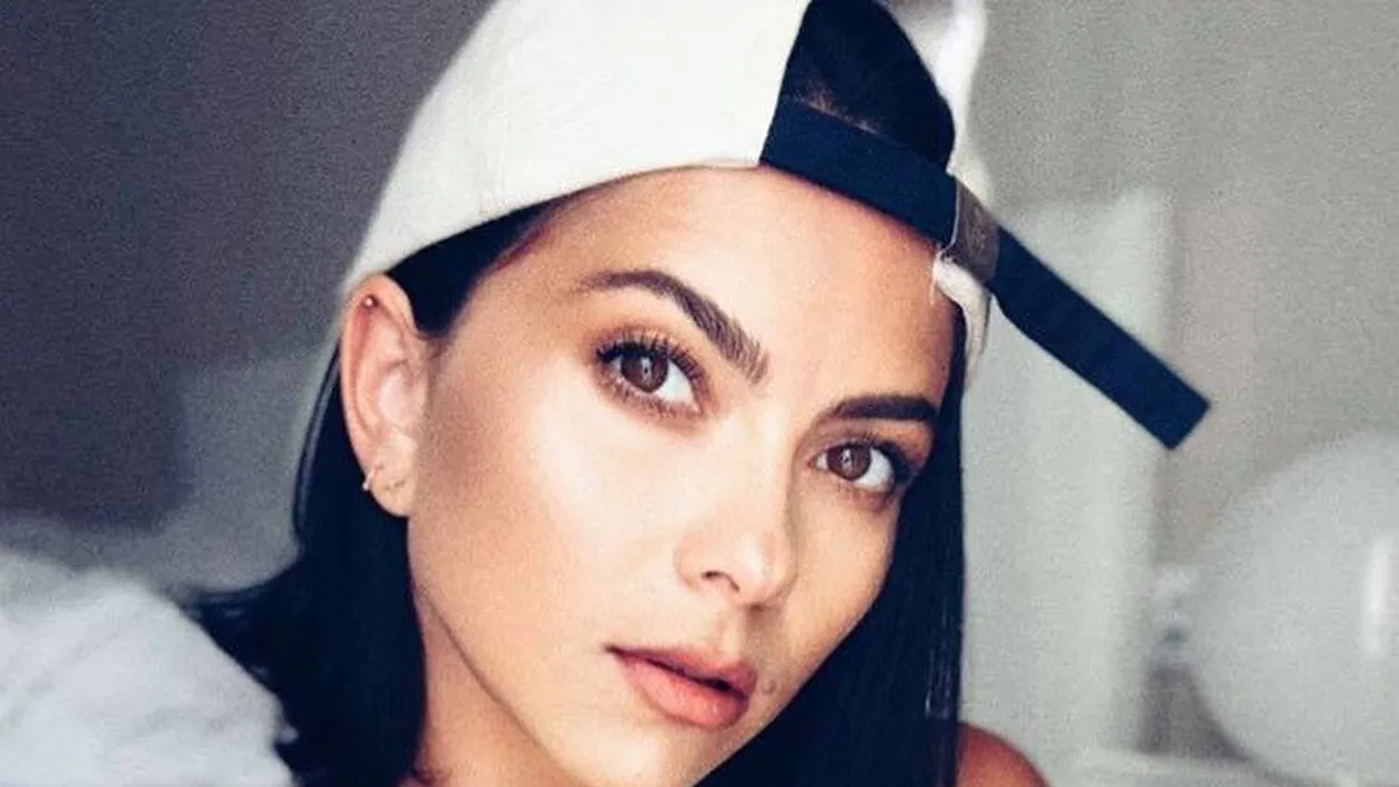 Inna, pictorial incendiar! Îndrăgita cântăreață a pozat topless, iar fanii ei sunt în delir