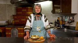 Rețeta de borș de fasole cu hribi de la Mănăstirea Botoș. Ingredientele secrete de care ai nevoie