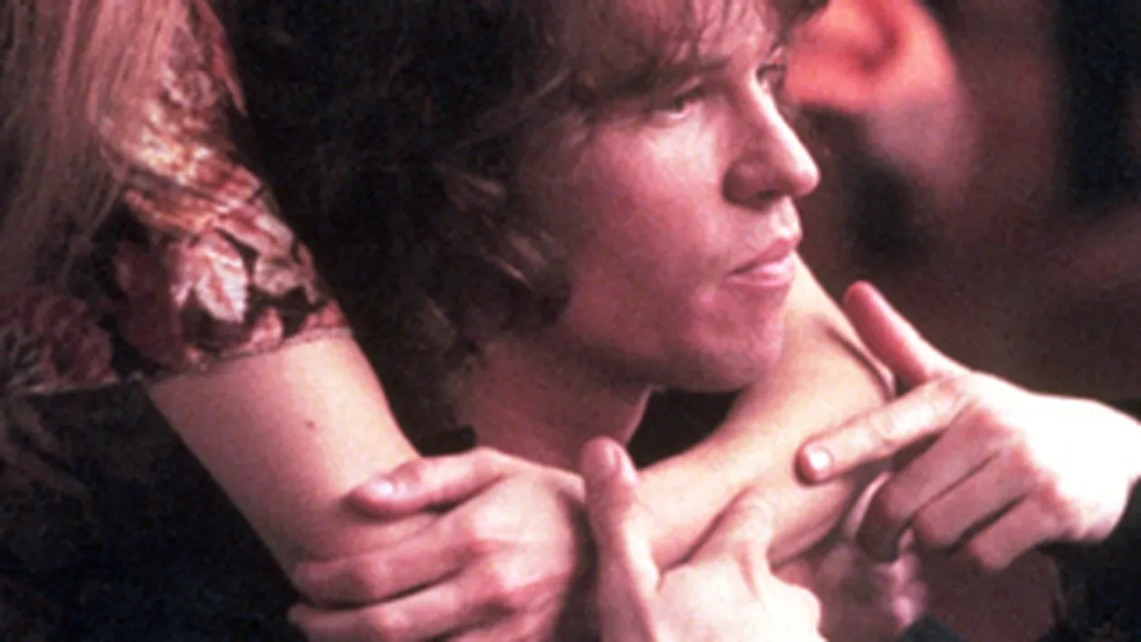 Vedetele au ales roluri inedite! Au dat-o pe rock