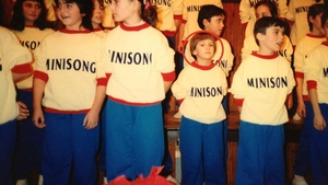 Uite cum arata Dana Rogoz la 5 ani, cand facea parte din grupul Minisong!