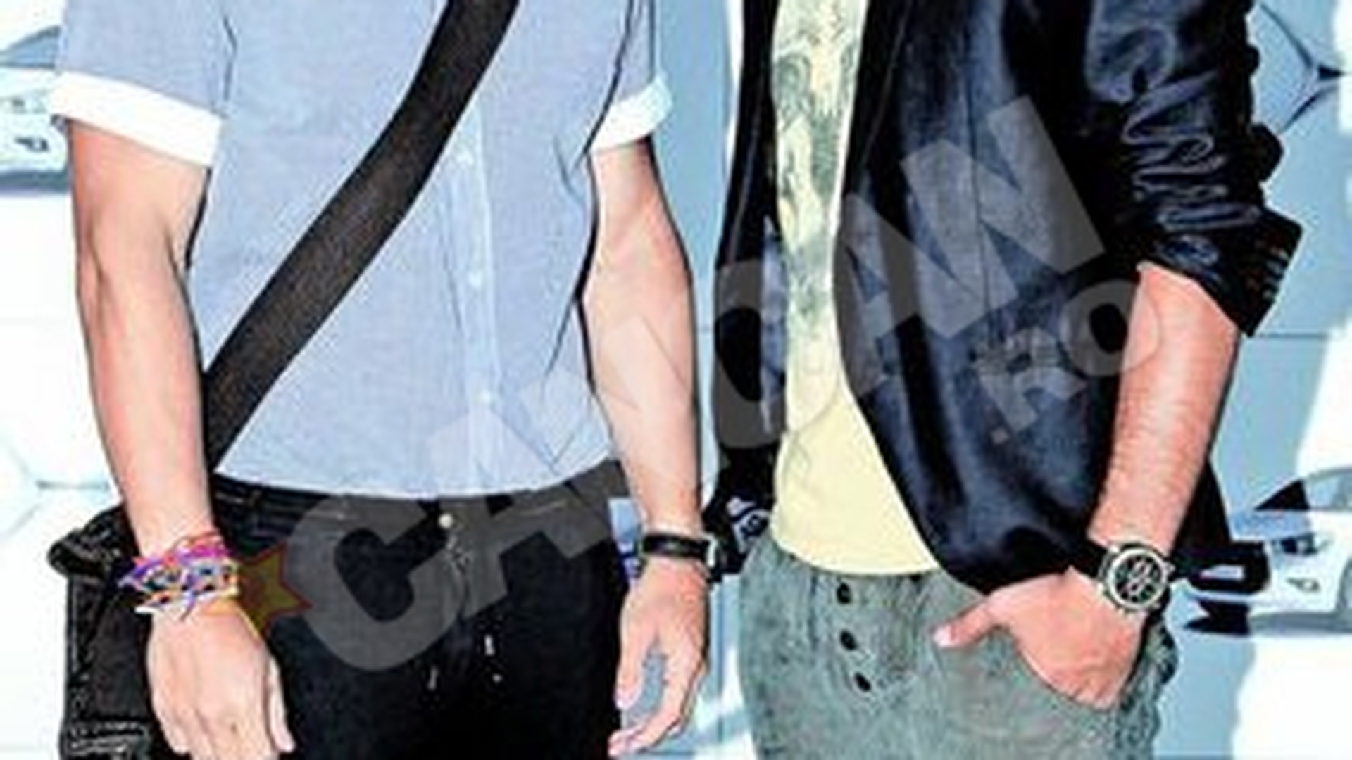Razvan Simion isi vede copiii dupa un program bine stabilit. Si-a parasit caminul conjugal