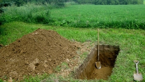 De ce sunt îngropaţi morţii la 2 metri sub pământ? Puţină lume ştie răspunsul