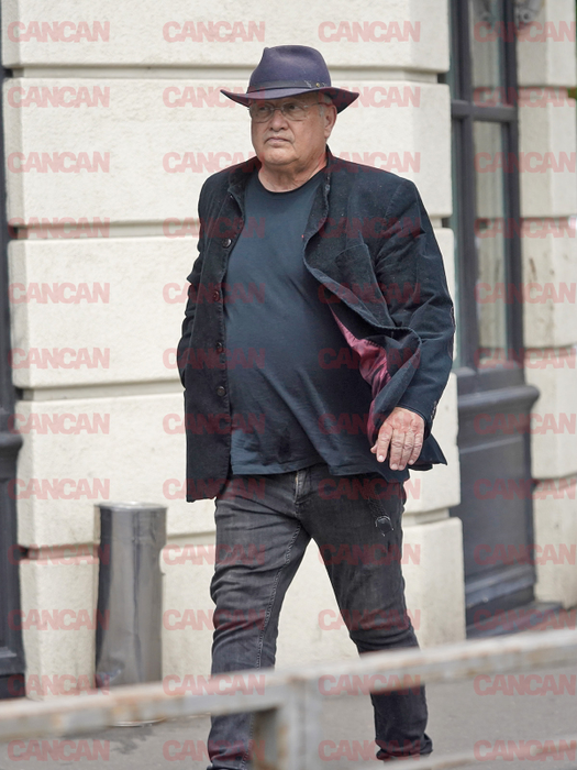 Mircea Dinescu, în zona Dorobanți