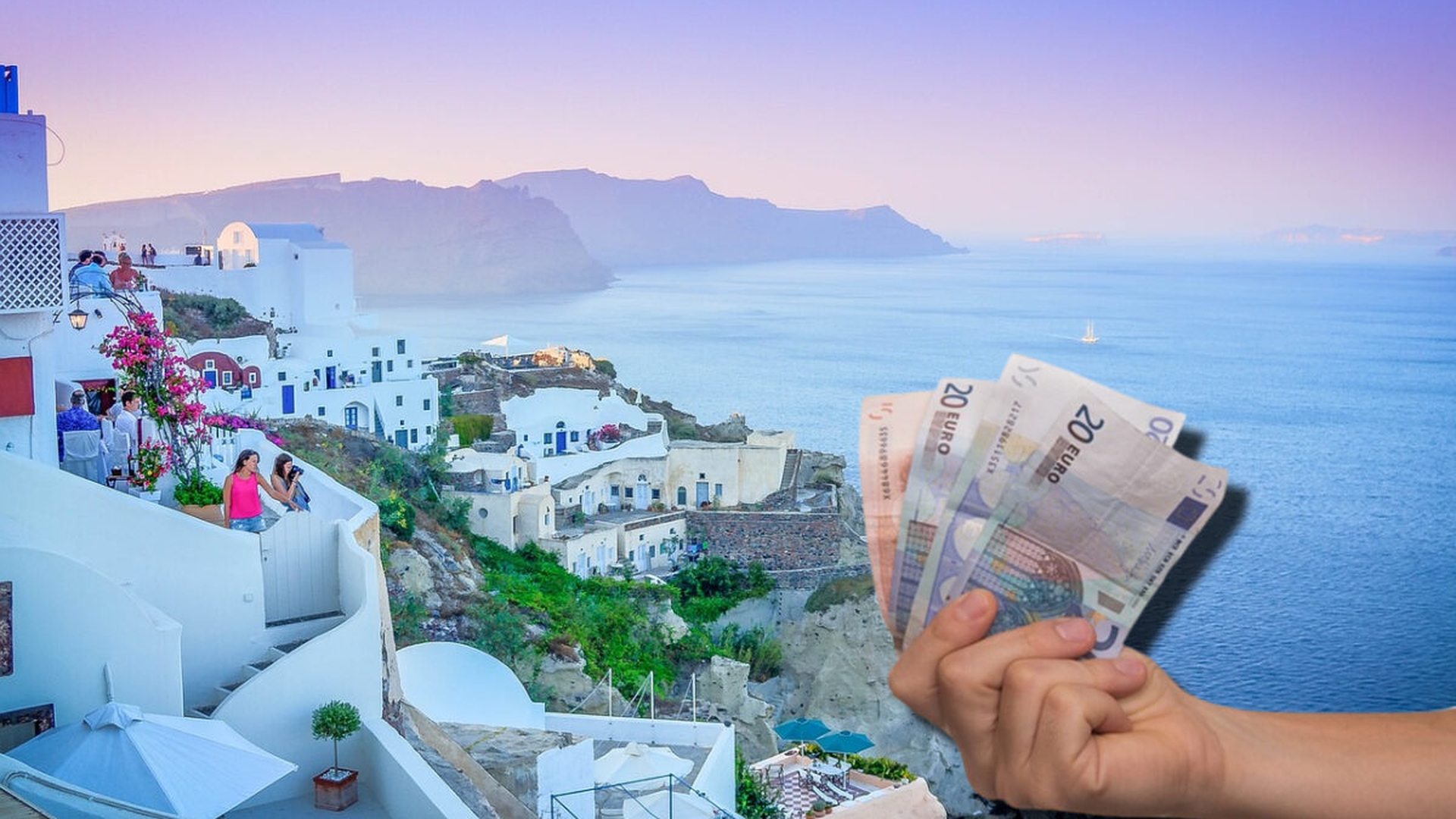 O nouă taxă pentru turiști, în 2024! Cât vor plăti în plus românii în concediul din Grecia, la check-in