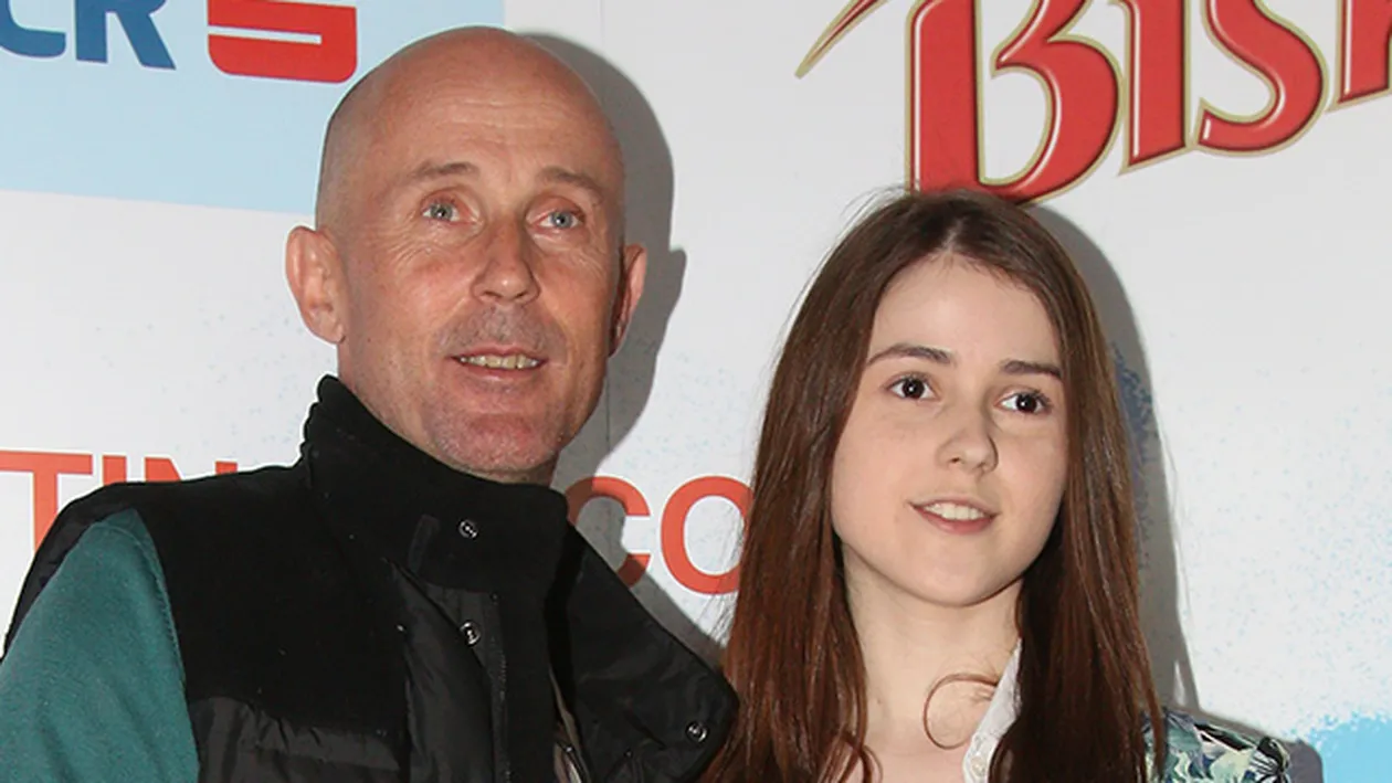 Ce fata frumoasa are Mugur Mihaescu! La 15 ani, Ivona e cat tatal ei de inalta si ii seamana leit