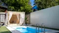 BANCUL ZILEI. BULĂ: – Vreau și eu un conăcel, acolo, cu 100 mp, teren de tenis, piscină...