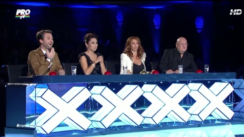El este puscariasul de la "Romanii au Talent"!. Vezi cum a reusit sa ii faca sa planga pe Smiley si pe Pavel Bartos!