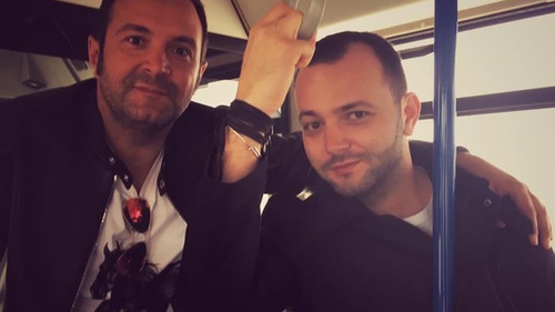 Ce i s-a întâmplat lui DANIEL BUZDUGAN în timp ce mergea cu autobuzul! Realizatorul a povestit imediat pe Facebook