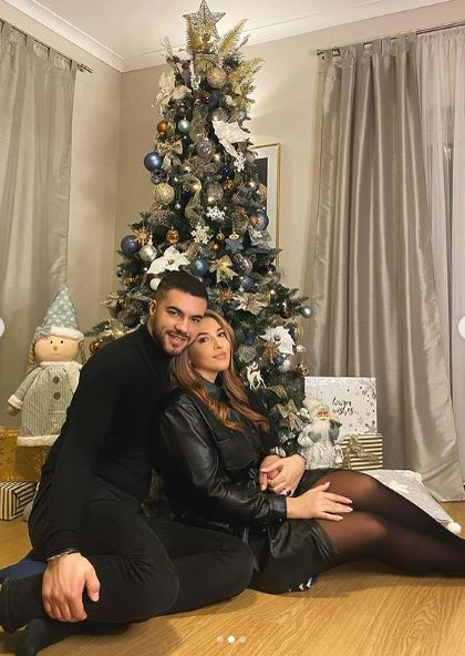 Însărcinată în 7 luni, Daniela Iliescu a izbucnit în lacrimi după ce a primit un mesaj despre Culiță Sterp: “Să vezi ce își dorește și omul de lângă tine”. Burtica i-a crescut mult | FOTO
