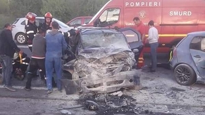 Accident înfiorător pe DN1, pe sensul spre București! Șapte oameni au fost răniți, iar la fața locului au ajuns 4 ambulanțe SMURD