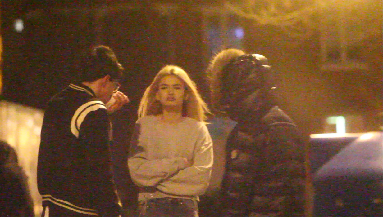 Ioana Boureanu a sărit rapid în ajutorul unui tânăr care a încasat o bătaie ca-n filme în fața unui club de noapte