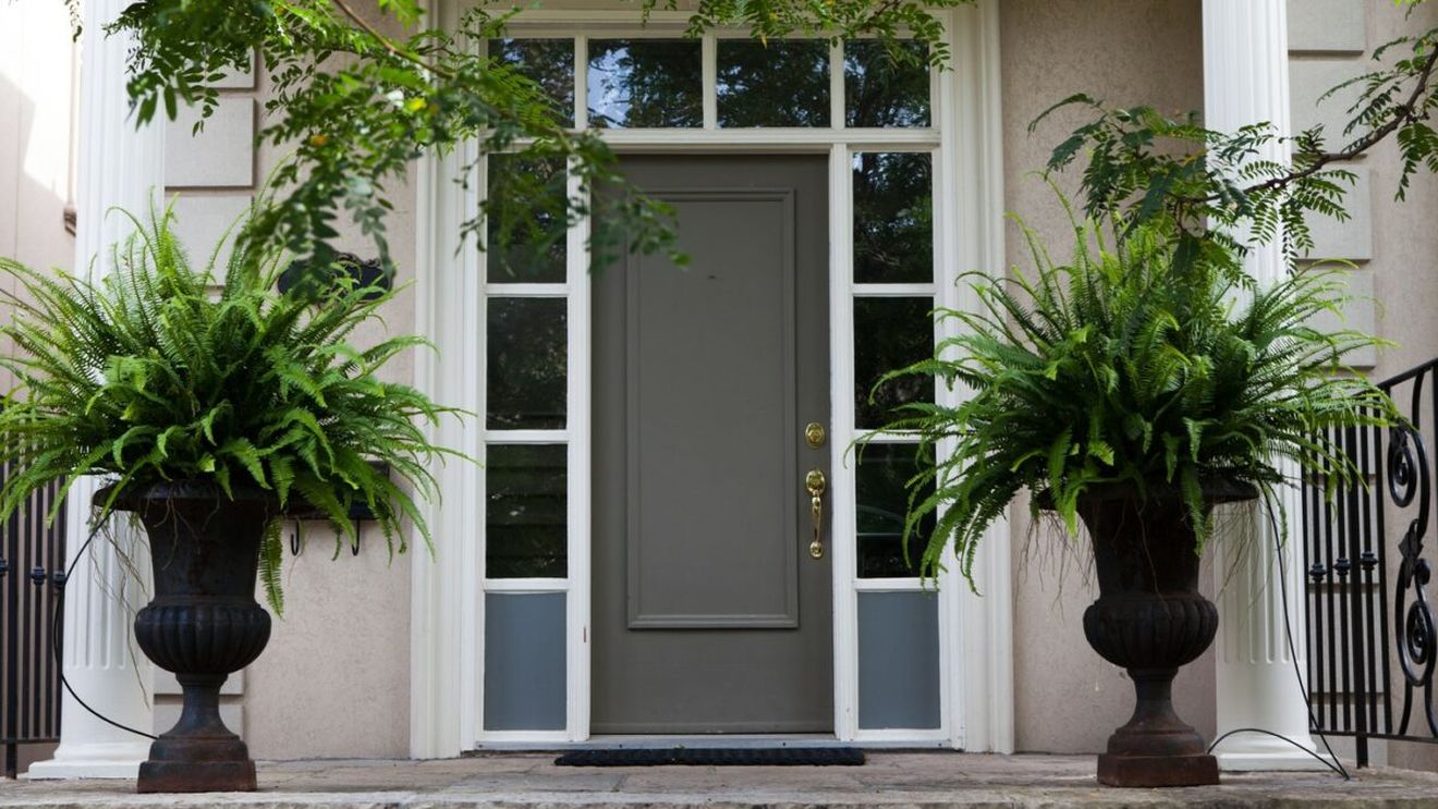 Cum atragi fericirea, norocul și iubirea în viața ta. Ce trebuie să pui la ușă