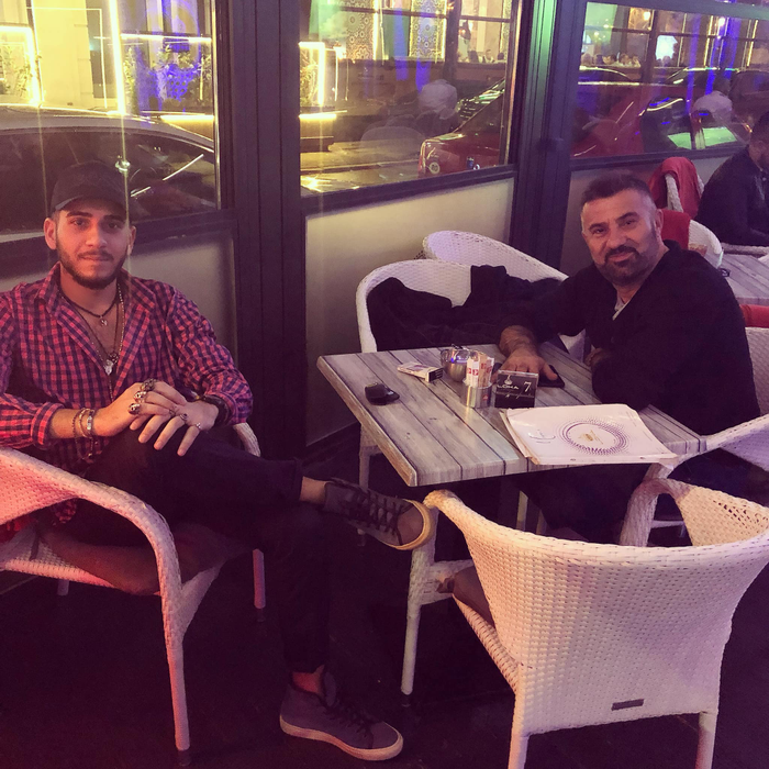 Viorica de la Clejani, pusă într-o situație rușinoasă de băiatul ei. Ce a făcut Fulgy în timp ce se aflau într-un restaurant din București + a șters repede imaginile