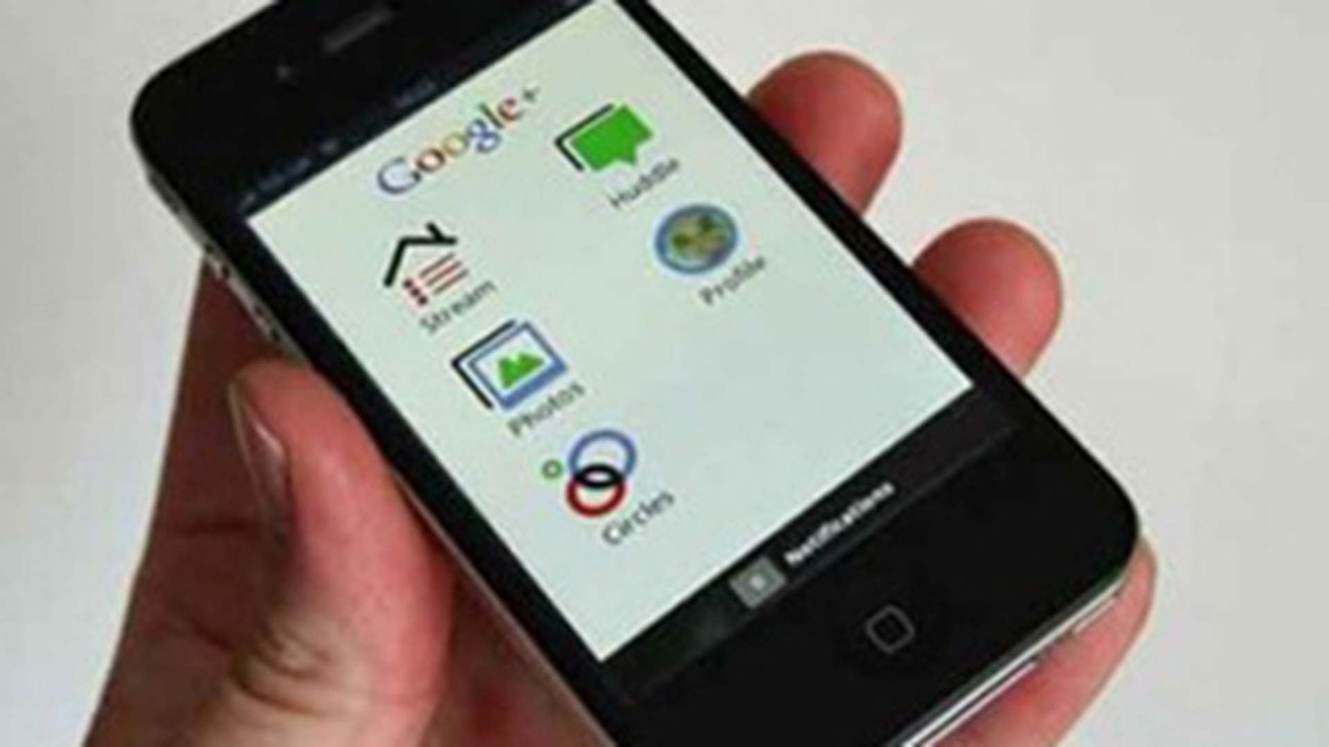 Google+ a lansat aplicatia oficiala pentru iPhone!