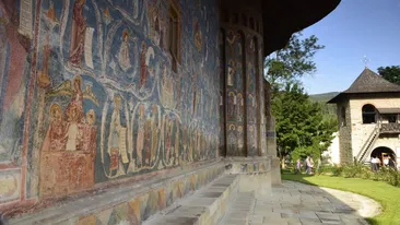 Mănăstirea Voroneț. Cum ajungi, ce poți vedea și istoria unui loc unic în România