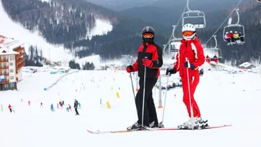 Vacanță la ski în Ucraina 2026. Tot mai mulți români aleg să meargă in stațiunea Bukovel