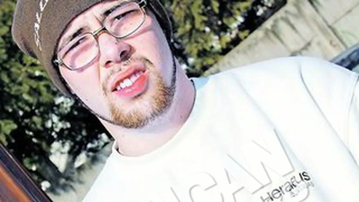 Fiul lui Florin Busuioc vorbeste despre traumele pricinuite de etnobotanice: Am goluri de memorie si inca sunt considerat un droghist