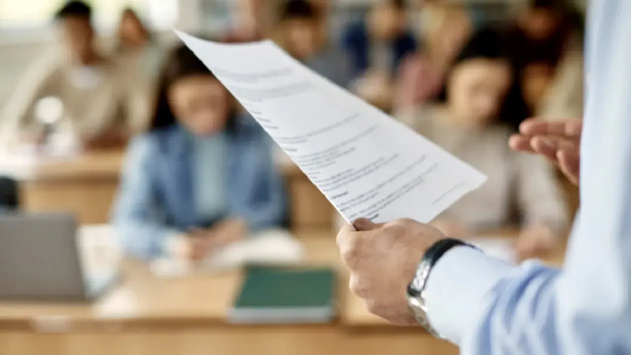 Cum te înscrii la facultate fără diploma de BAC sau adeverință de liceu