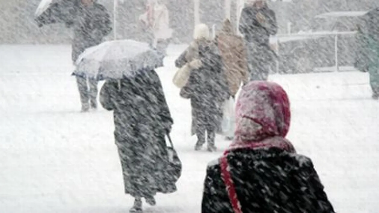 Vin NINSORILE! Vezi cand vor cadea primii fulgi de nea in Romania! Vremea calda e pe sfarsite