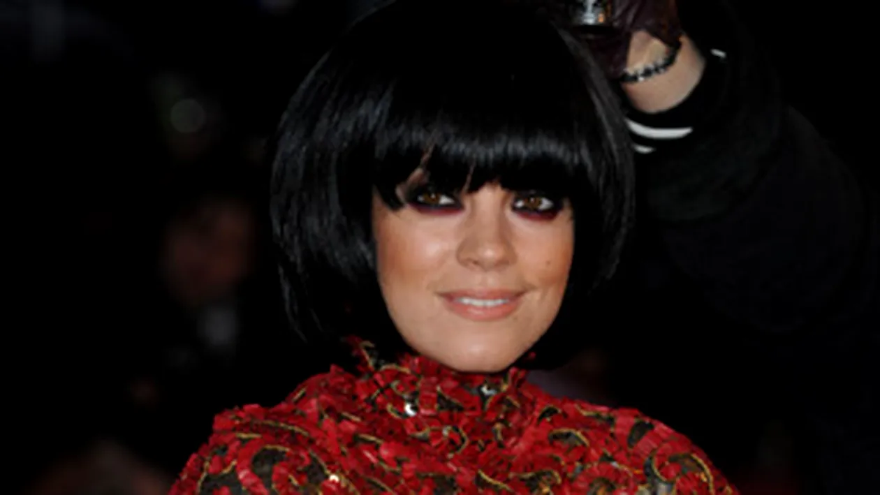 Lily Allen dezminte zvonul ca ar fi insarcinata!