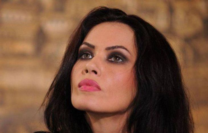 Oana Zăvoranu e foc și pară! Bolidul ei de lux, parcat în fața casei, a fost lovit în miezul zilei