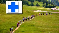 Tu știi ce semnifică acest marcaj în formă de cruce cu brațe egale? Este prezent în multe zone turistice din România