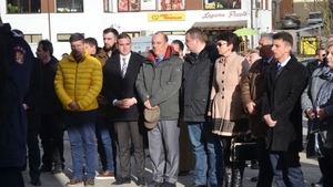 Primarul Horia Șulea s-a făcut de râs în fața sătenilor! A intrat în mijlocul protestatarilor și…