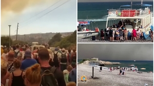 Un român a oferit imaginea zilei din Iadul din Rodos! A reușit să salveze trei animale, iar întreaga lume îl aplaudă