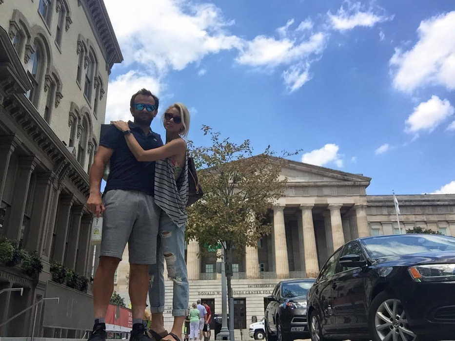 Daiana a abandonat rezidenţiatul şi a ales să-şi susţină soţul din postura de manager.