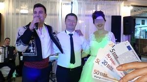 Cât cere Valentin Sanfira pentru a cânta la o nuntă, în 2026. Cum i-a scăzut tariful, după divorțul de Codruța Filip