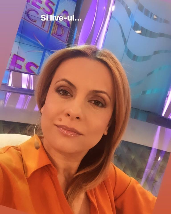 Simona Gherghe a ales nașii băiețelului său. Fosta prezentatoare de la Acces Direct de la Antena 1 a făcut primele declarații despre botez