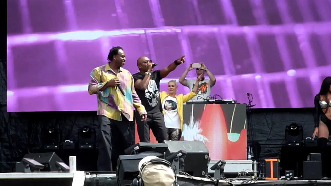 (P) Două legende ale anilor ’90 se întâlnesc pe aceeași scenă la București. Dr. Alban, invitat special în concertul Haddaway din 18 aprilie, de la București
