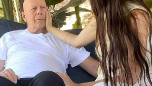 Bruce Willis este în stare tot mai gravă! Actorul nu își recunoaște fiicele