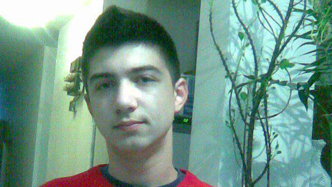 Mesajul care îţi va frânge inima! Mama elevului olimpic înjunghiat în Ferentari se topeşte de durere NU MAI POT DE DORUL TĂU