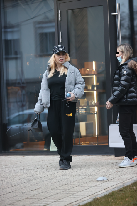 Loredana Groza a cheltuit o mică avere pentru o "ieșire" aparent banală (Foto: CANCAN.RO)
