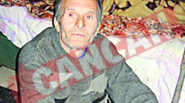 Popa prins la furat de icoane
