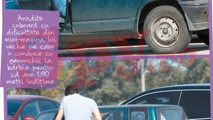 Imagini incredibile cu un cunoscut prezentator din Romania! N-o sa crezi in ce si-a putut baga picioarele!