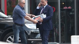VIDEO EXCLUSIV! Fente de magnat la supermarket cu ”Regele petrolului” de la Constanţa