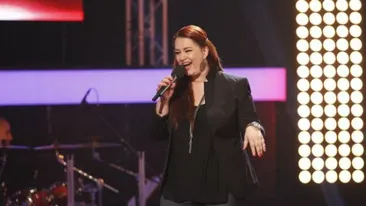 Schimbare incredibila de look! Ce-au facut o vopsea de par si un machiaj profesionist din Fely Donose de la Vocea Romaniei!