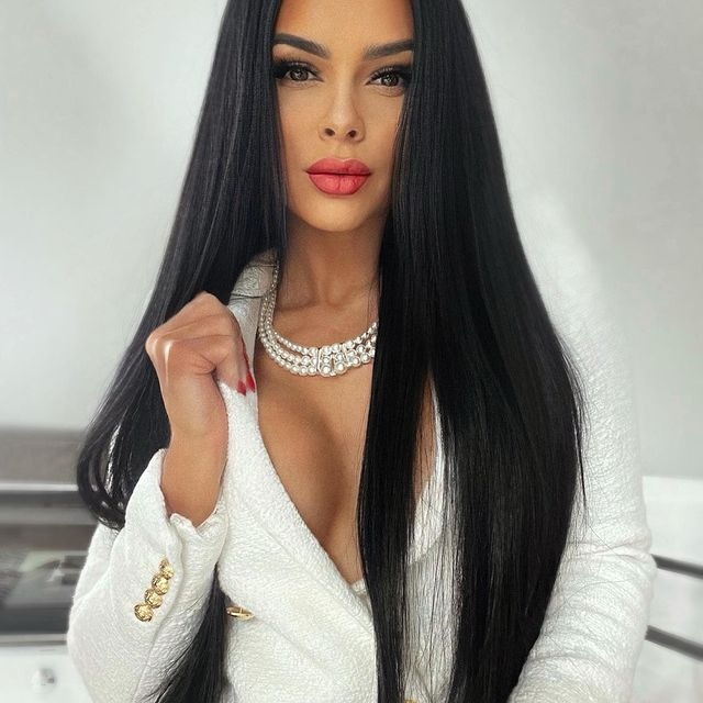 Ilona își ține mereu urmăritorii pe jar/ Sursă foto: Instagram.com