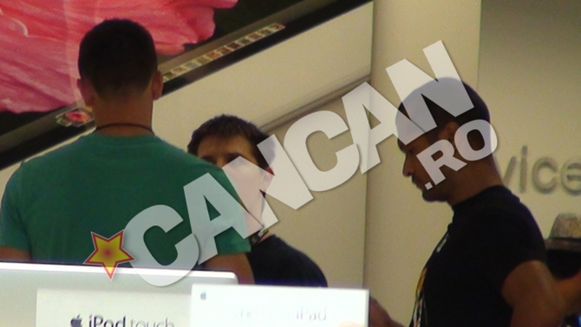 Nu face nimic fara Geraldo! Florin Gardos si-a rugat "fratele" portughez sa-i aleaga un telefon mobil