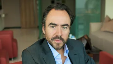 Bobby Păunescu şi Antonia, distracţie maximă la ziua de naştere a lui Moga! Spre dimineaţă, l-au luat pe Smiley şi s-au dus club!