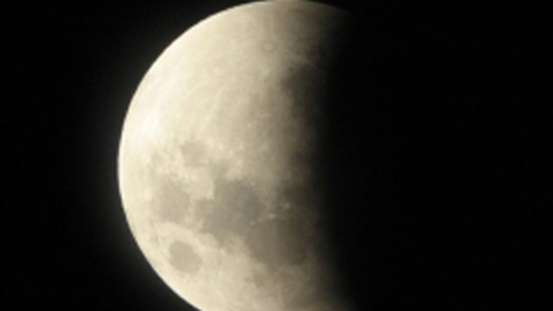 Astazi va avea loc ultima eclipsa de luna din Romania!