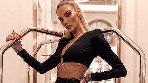 Ramona Olaru, ipostaze apropiate cu un bărbat misterios. Cum s-a filmat în bolidul lui: „Persoana potrivită...”