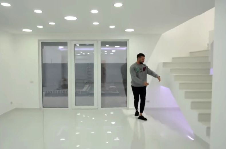FOTO| Cum arată pardoseala din casa de 300.000 de euro a lui Dorian Popa