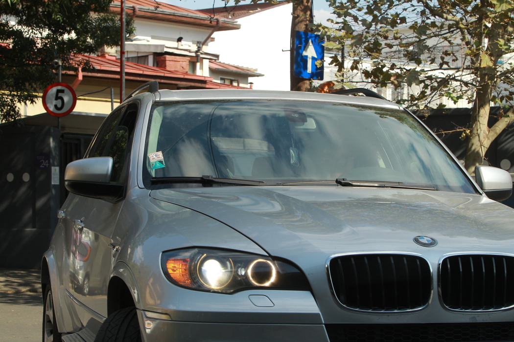 Vedeta a plecat de la PRO TV la bordul unui BMW