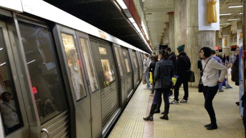 Nervi şi agitaţie la metrou! Circulaţia a fost oprită pe o magistrală