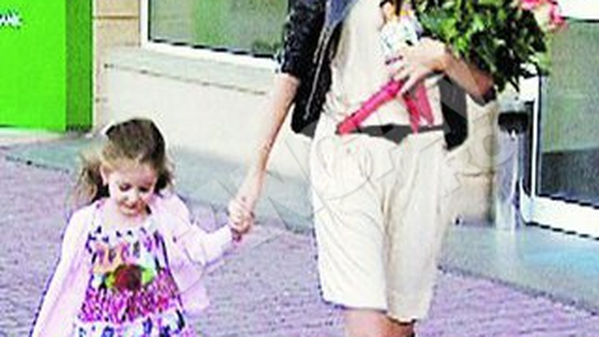 VIDEO Moni l-a lasat pe Iri sa-si vada fiica de doua ori intr-o zi