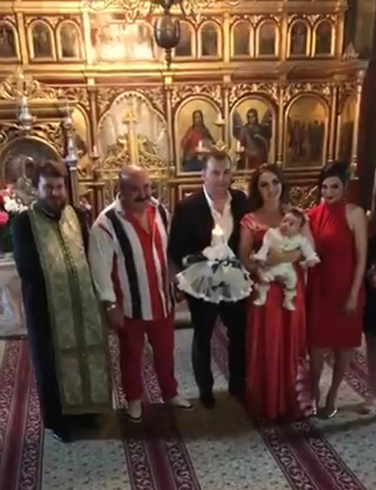Primele imagini de la botezul fiului lui Nuţu Cămătaru